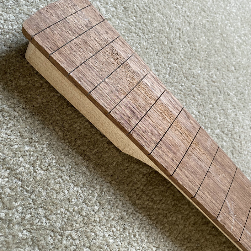 SN879 Unfinished Bass Guitar N - Bass Guitar Fretless 评论和价格